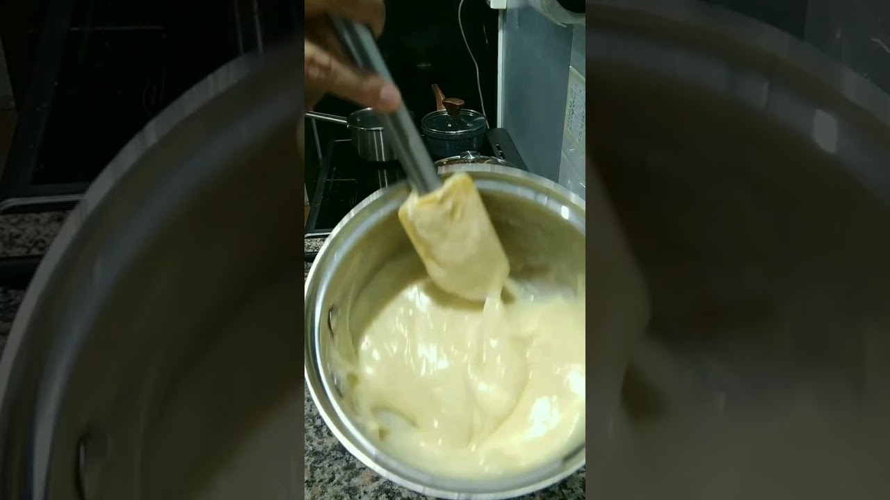 #Making Swissroll Cake with Cream and Chocolate Filling 😋😋
