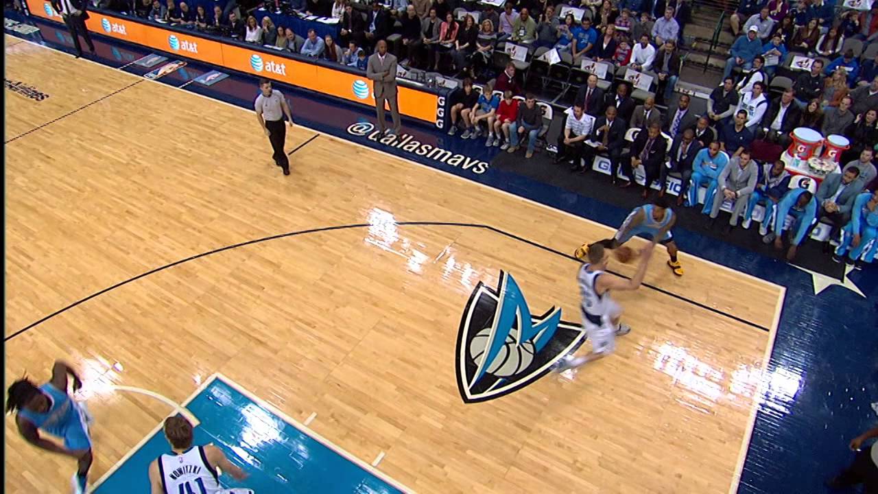 Wilson Chandler Drives and Throws Down the Posterizing Jam