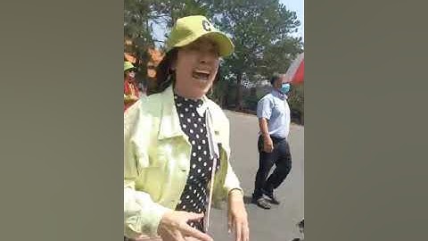 cả nhà XDC vui vẻ trong chuyến đu show Hồ Văn Cường - Mây Lang Thang Đà Lạt