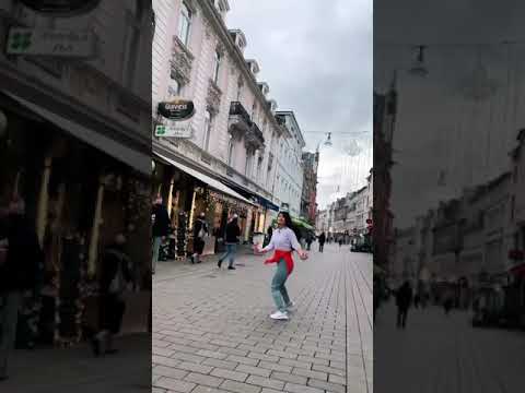 رقص شوی افغانستان در سرک های المان 