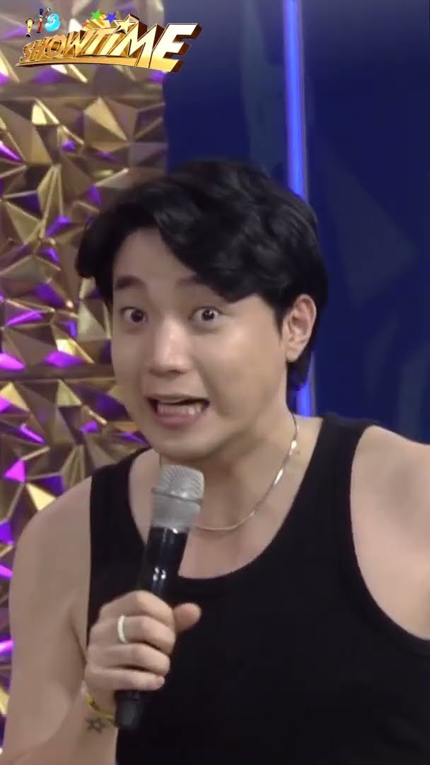 Tinuruan na ni Alex Calleja si Samgyupsal!  #shorts | It's Showtime