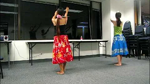Learn Hula in HAWAII 4
