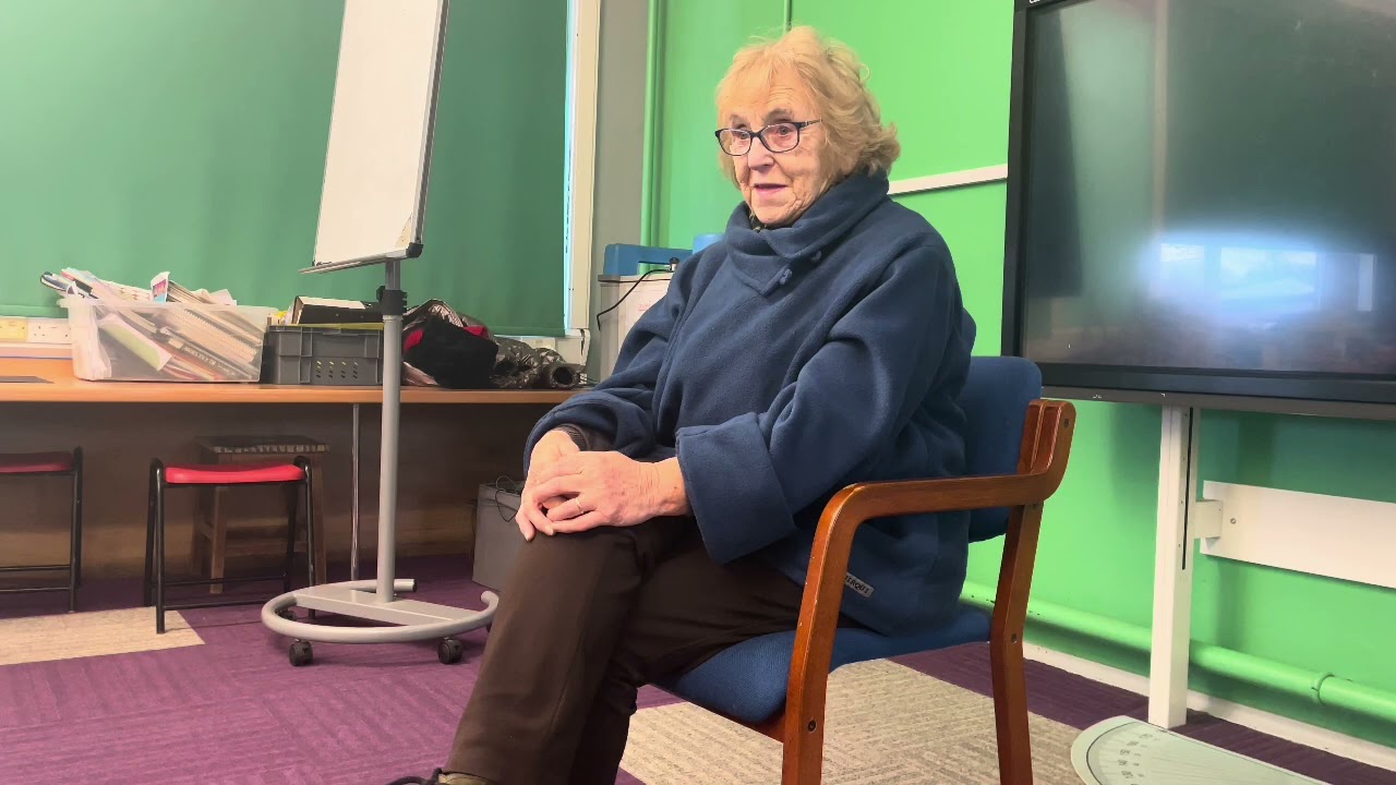 Y Plygain - Dwynwen Jones