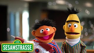 Ernie und Bert und die Luftballon-Rakete  | Sesamstraße | NDR