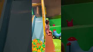 My favorite place to go to..😃 #park #kidsactivities #kidsfun #playzone #gameplay #gamezone