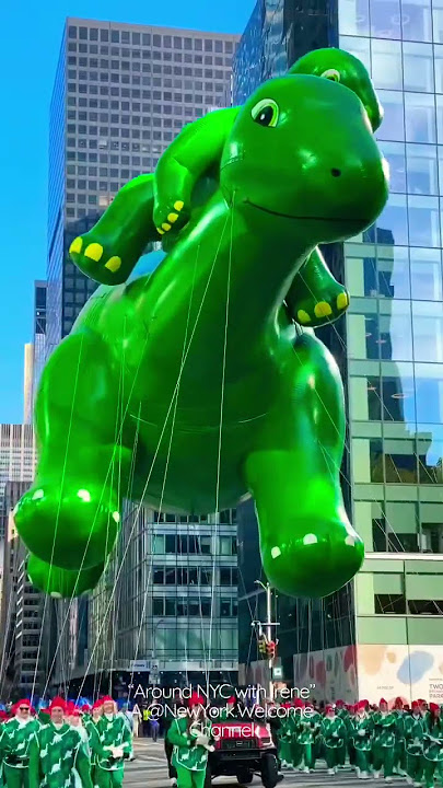 Macy’s Thanksgiving Day Parade 2022 // Giant Balloons NYC // #MacysParade
