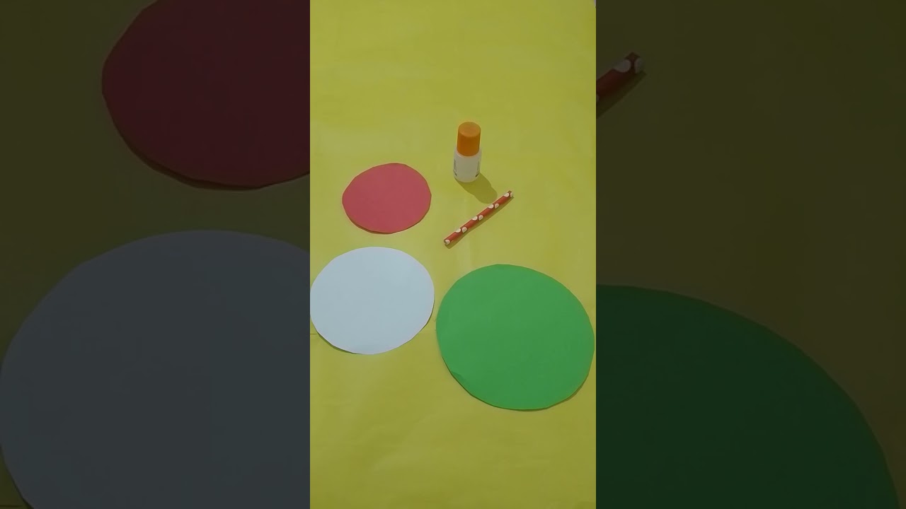 EXPLORE ENGLISH - Lesson 1