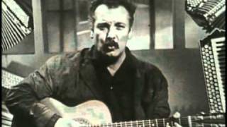 Video thumbnail of "Georges BRASSENS "Le vieux Léon" 1958"