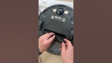 How to install the main brush of a vacuum cleaner robot