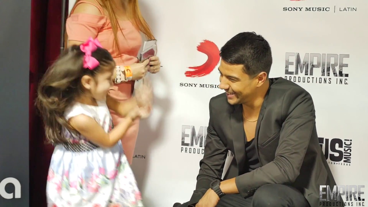 Luis Coronel: Fans- Houston!