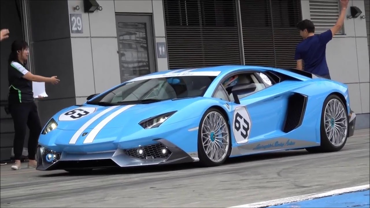 Lamborghini Aventador LP 800 4 50° Anniversario impact blue - YouTube