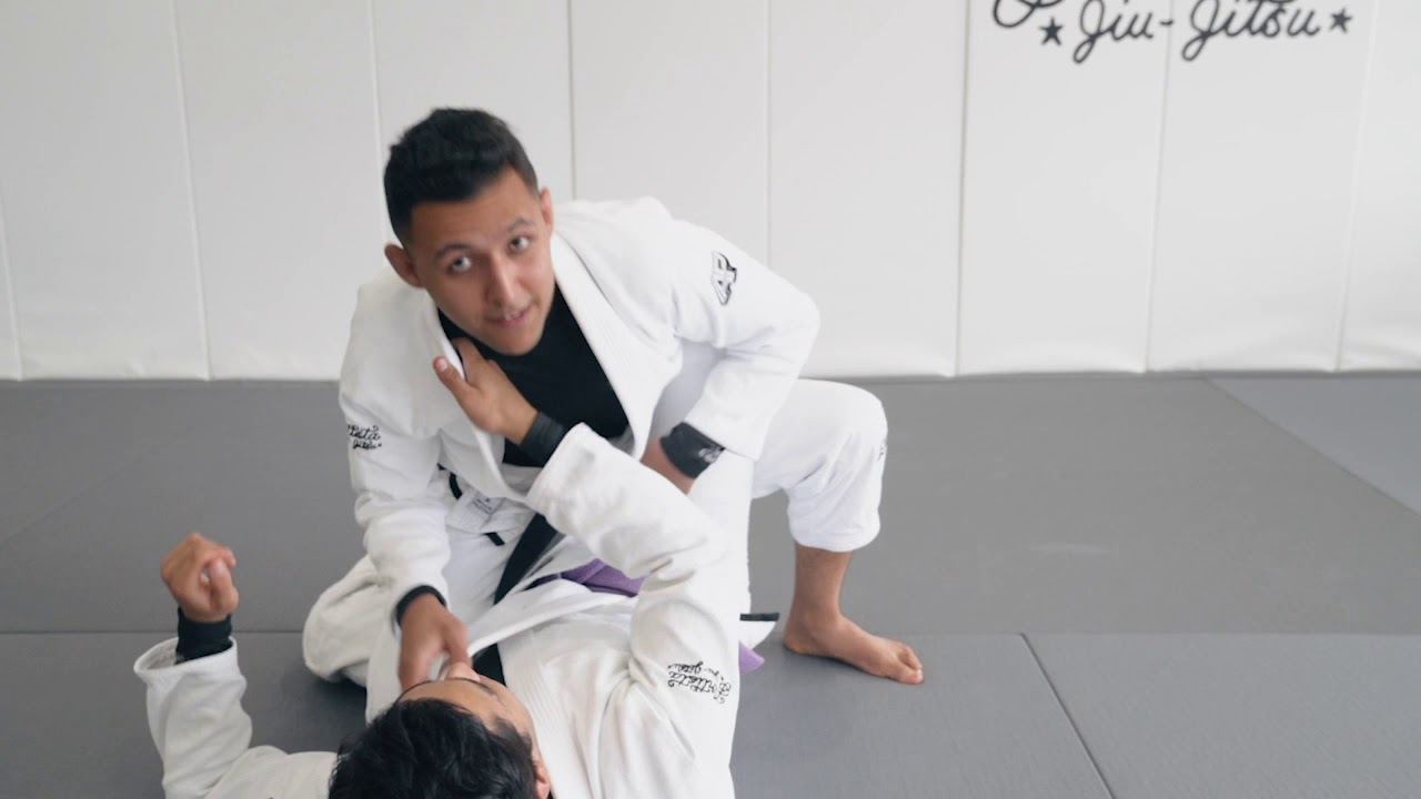 Passing the De La Riva Guard With Same Side Leg Drag - YouTube