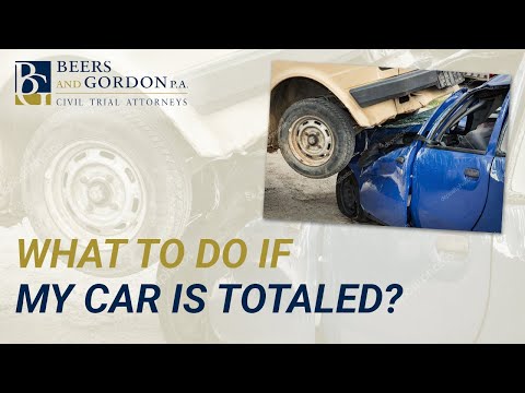 Vídeo: Devo notificar o DMV se meu carro for destruído?