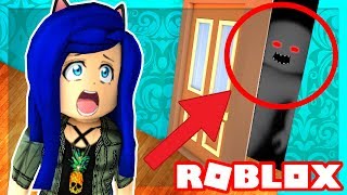 Roblox Family - WHAT'S INSIDE THE HAUNTED CREEPY SECRET ROOM!? (Roblox Roleplay)