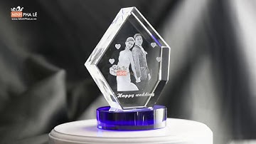 Chân dung pha lê 3D hình đa giác - chân đế pha lê màu xanh dương