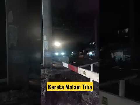 Kereta Malam Tiba