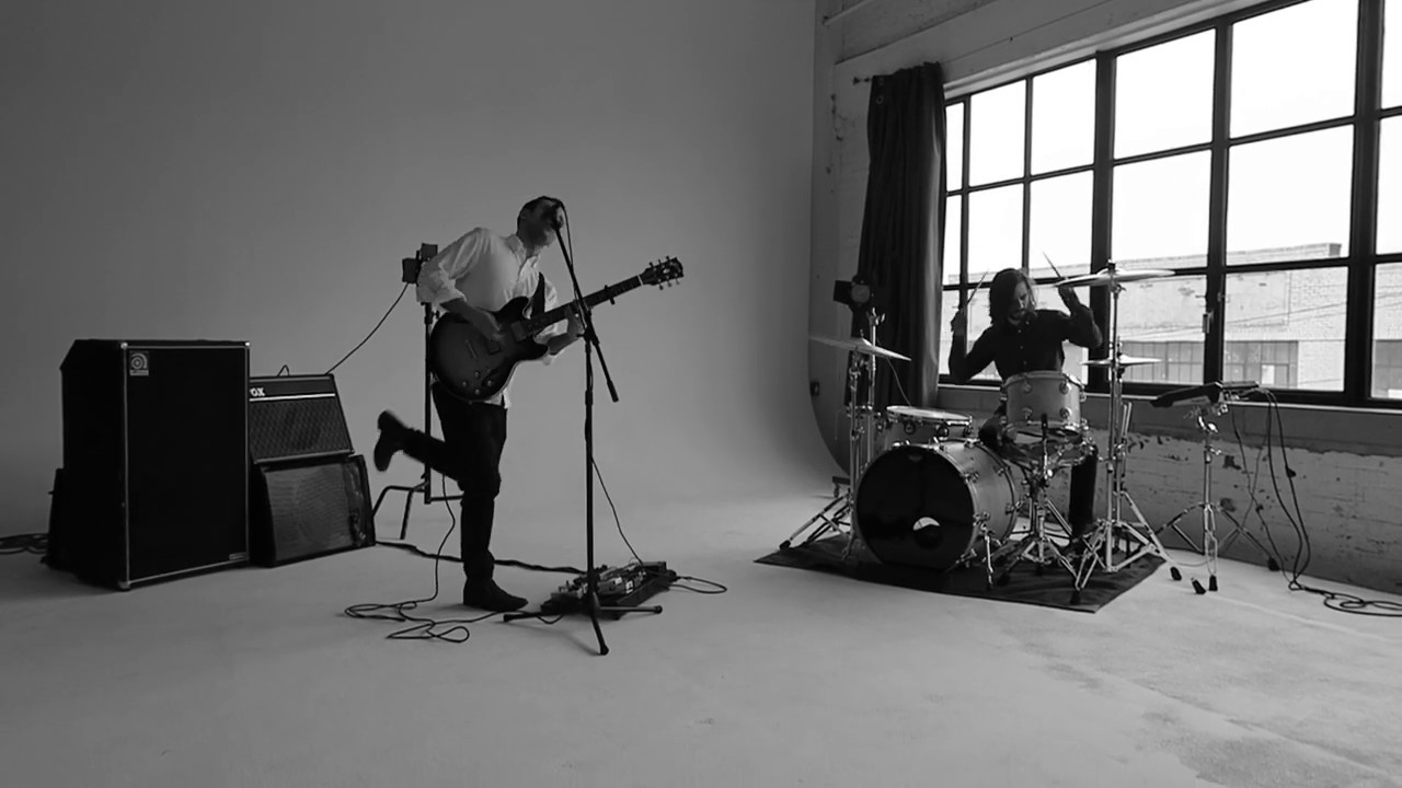 Watch Caravela - On Time (Official Video) on YouTube Watch Caravela - On Time (Official Video) on YouTube