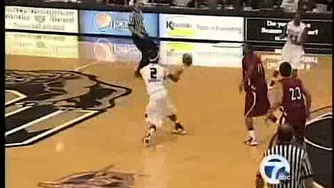 Oakland U. beats Rochester College at the O'Rena