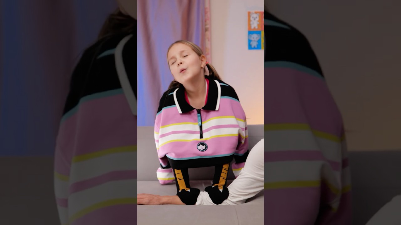 🐦 Wait… Is That A Bird? Let’s Look Closer! 🤔 