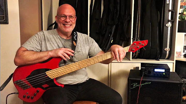 Claudio Rocha with the B|Amp's built-in compressio...