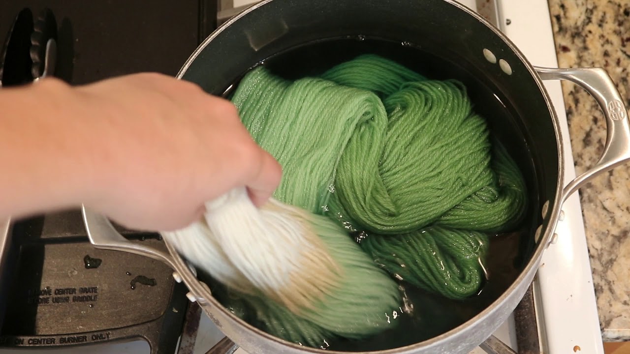 Bonus Dye! Dip Dyeing Yarn in Lucky's Left Over Dye YouTube