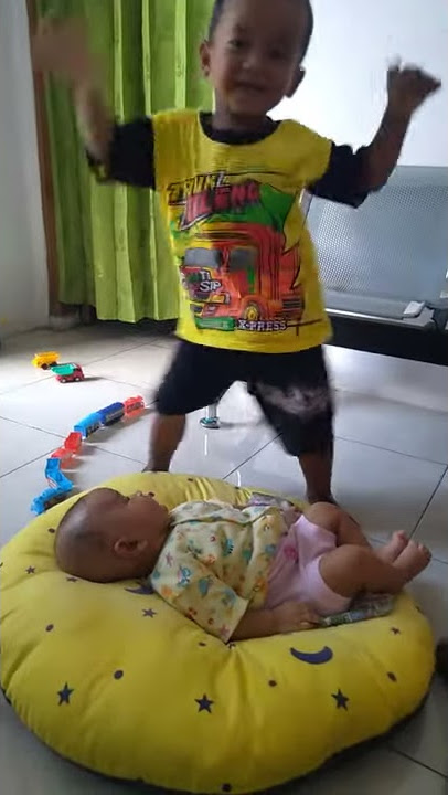 Cium dede Nicko