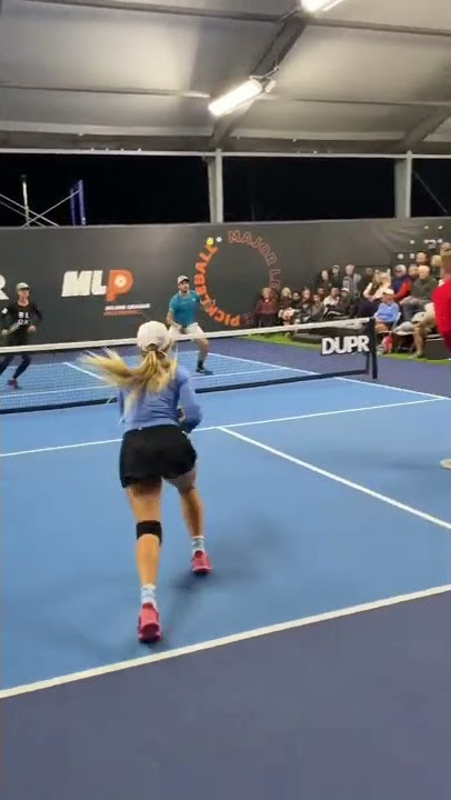 That two-handed Anna Leigh Waters (P.S. she’s 15 years old!) backhand angle is diirrrtttyyy. 🔥