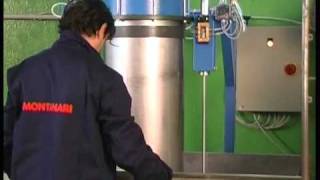 Pneumatic conveyance system for laundry