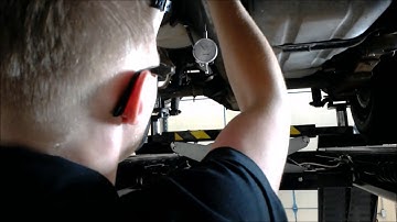 Driveshaft Runout using Dial Indicator