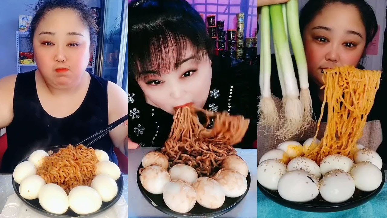 ASMR Mukbang | Spicy Noodles with Soft Eggs (Eating Sounds) 매운 라면 먹방