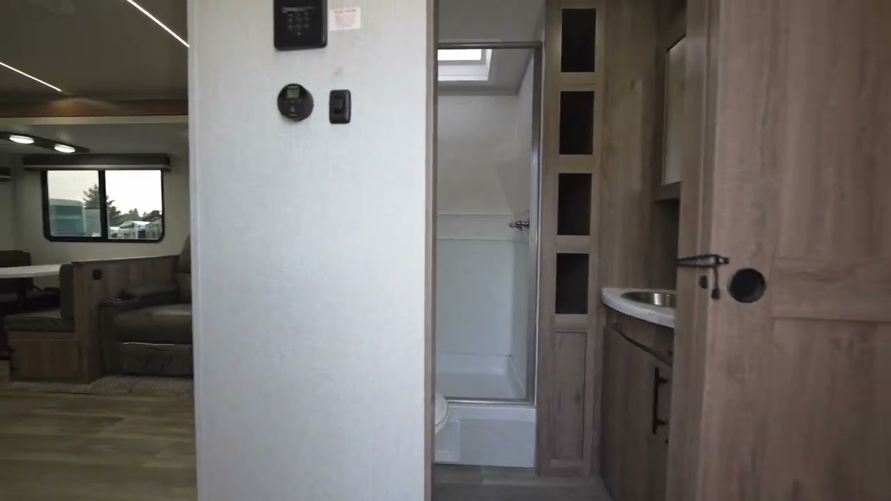 Used 2021 Grand Design Imagine 2800BH