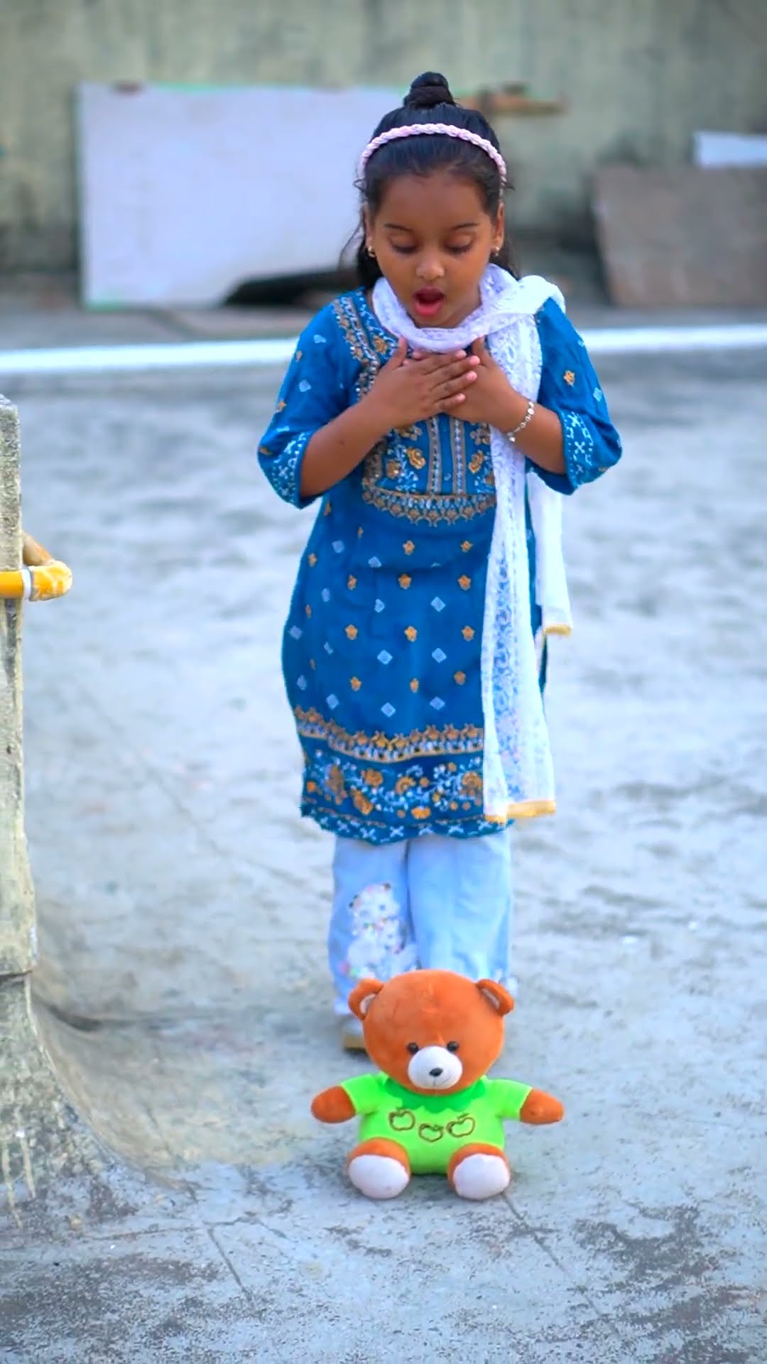 Bechare Teddy ? ko koi baitne nahi deta ? #shorts #viralvideo #viralshorts