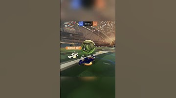 How I scored against Mirror Bot in ROCKET LEAGUE😱👀