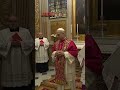 El PAPA LEÓN XIV bendice a dos CORDEROS por SANTA INÉS #shorts