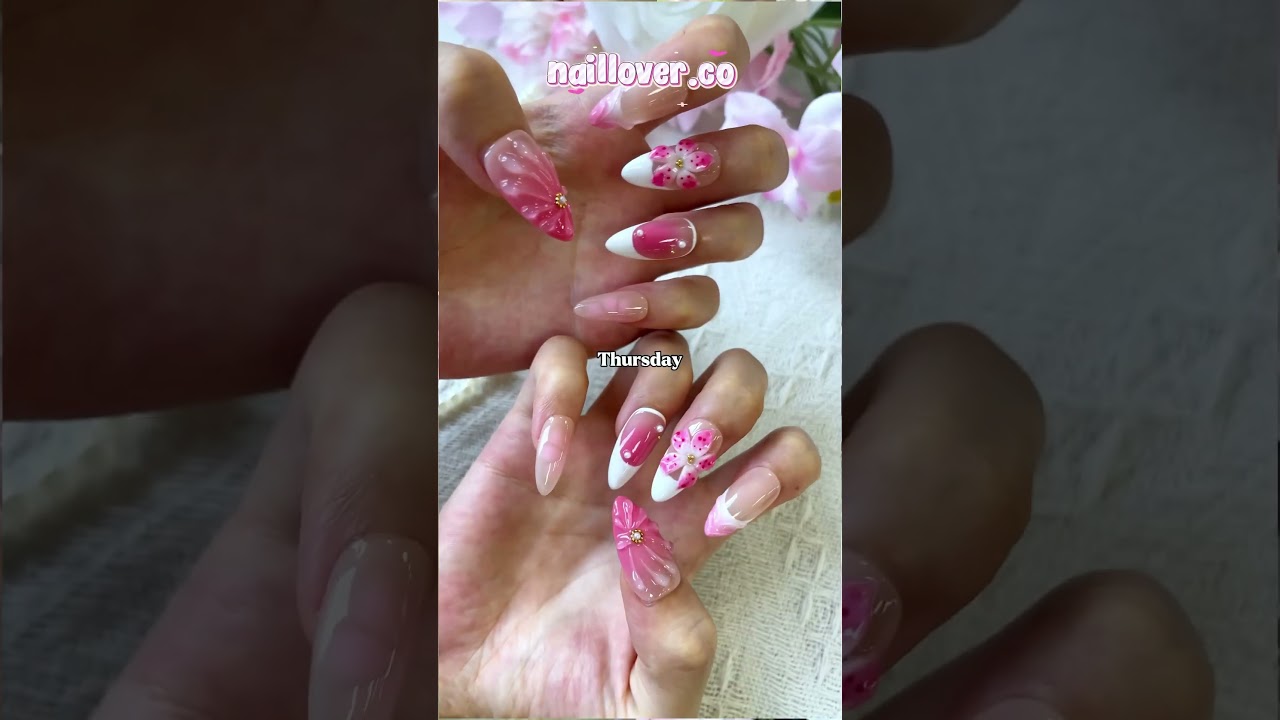 These short almond nail designs are effortlessly cute 💅 naillover.co 