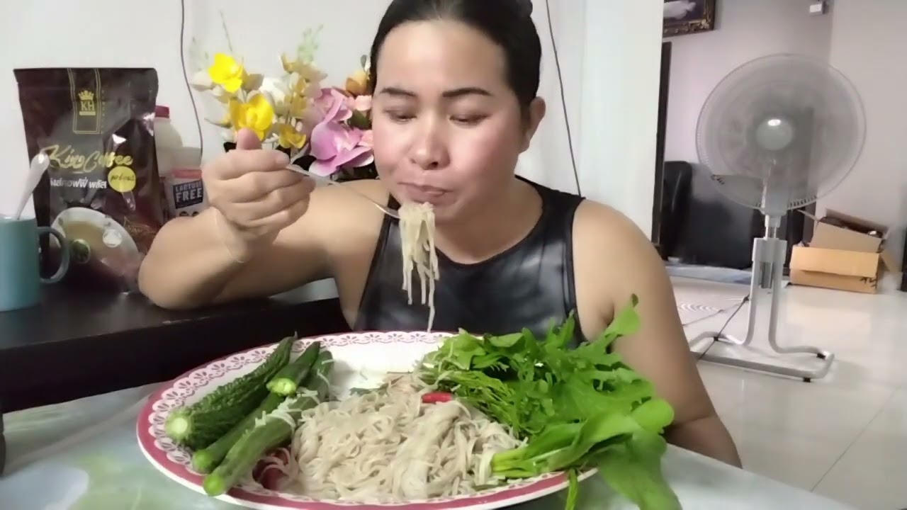 #กินขนมจีนซาวน้ำปลาร้าผักเยอะๆจ้าแซ่บนัวเหมือนเดิม