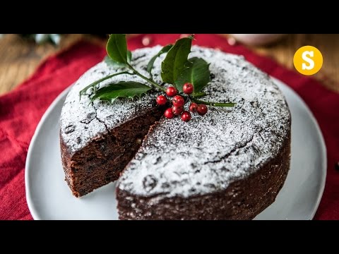 last-minute-christmas-cake-recipe---sortedfood