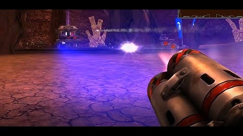 Playing Mutant and playing the Redplanet map again in Unreal Tournament 2004