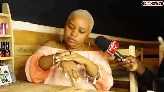 SIVAI SIDIRIA,NINA CHUCHU SAA SITA,KWA SIKU NATUMIA MILION MOJA,HUWEZI KUNIHONGA
