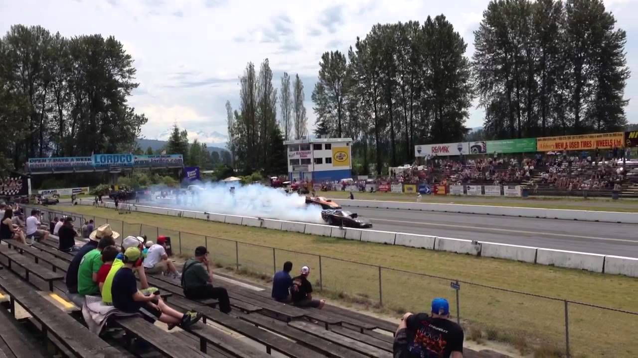 Alcohol Funny Car Burnout