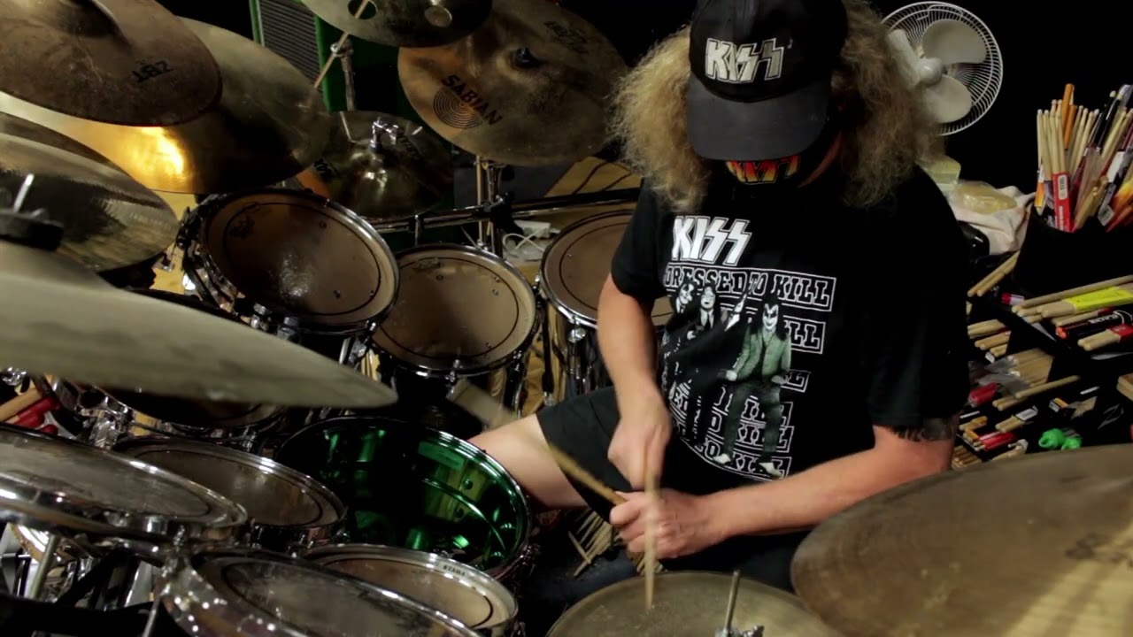KISS - Calling Dr Love drum cover by Bjarne