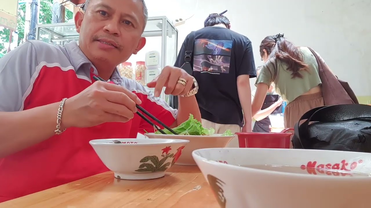 SARAPAN BIHUN BEBEK GINGSENG ASLI DARI MEDAN, KELAPA GADING JL. KELAPA KOPYOR