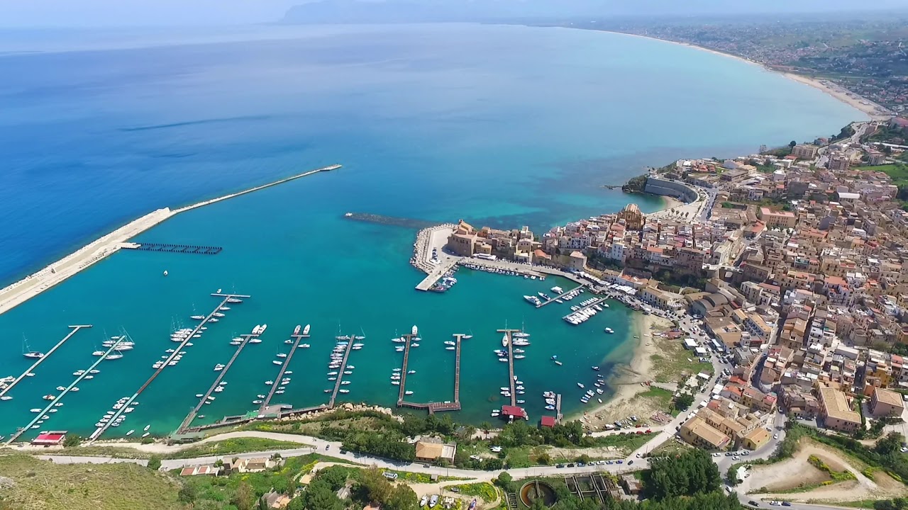 Drone DJI Phantom 3 - Wonderful Sicily - Castellammare e il suo golfo - Trapani 4k