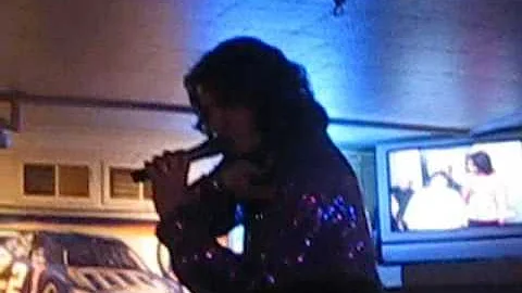 Diamonds & Martinis: Eric Ebert - Sweet Caroline
