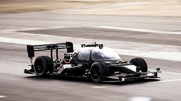 Première vidéo de démonstration de la voiture de course autonome Devbot