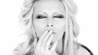 Com'è bello far L'amore - Patty Pravo 2012 chords