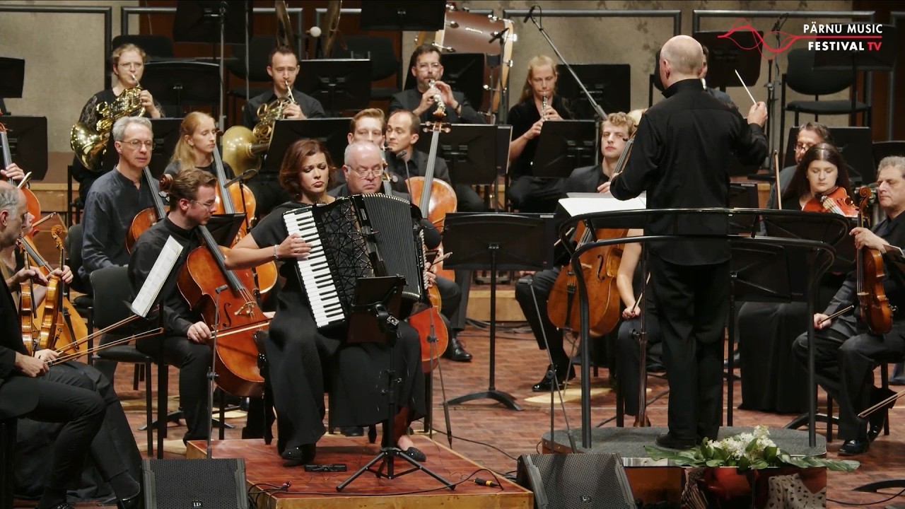 TÕNU KÕRVITS // 'Dances: No. 2, Passacaglia' by Ksenija Sidorova and Paavo Järvi