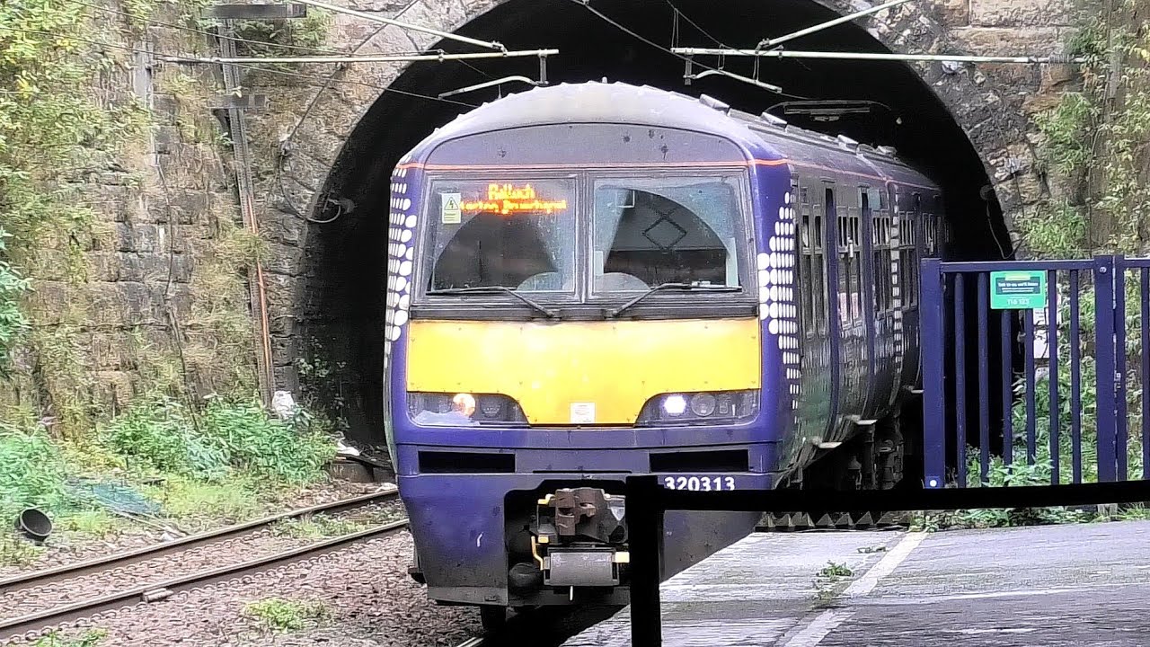 Trains at Glasgow Queen Street Low Level - 17/09/2025