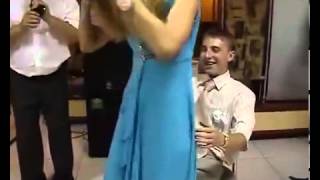 Rus Düğünüde Balon Patlatma oyunu