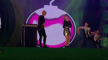 Min và ERIK biểu diễn Ghen tại Mùa hè không độ